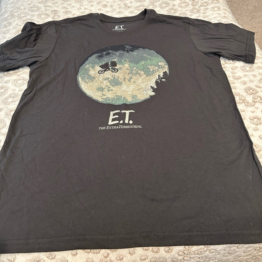 NWT ET Shirt Women’s Size Large